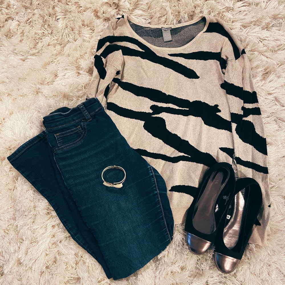 SO skinny dark wash jeggings.